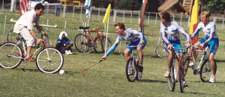 Didier Derly, Jean-Mickal Languille et Jean-Pierre Malandain face  Chelsea B