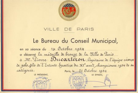 Médaille de bronze de la ville de Paris pour Pierre Ducarteron